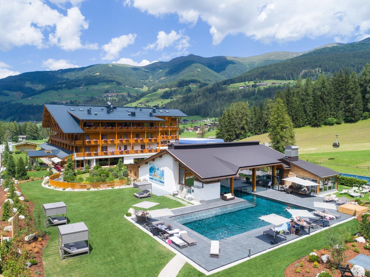 Bad Moos - Aqua Spa Resort Sexten Exterior photo